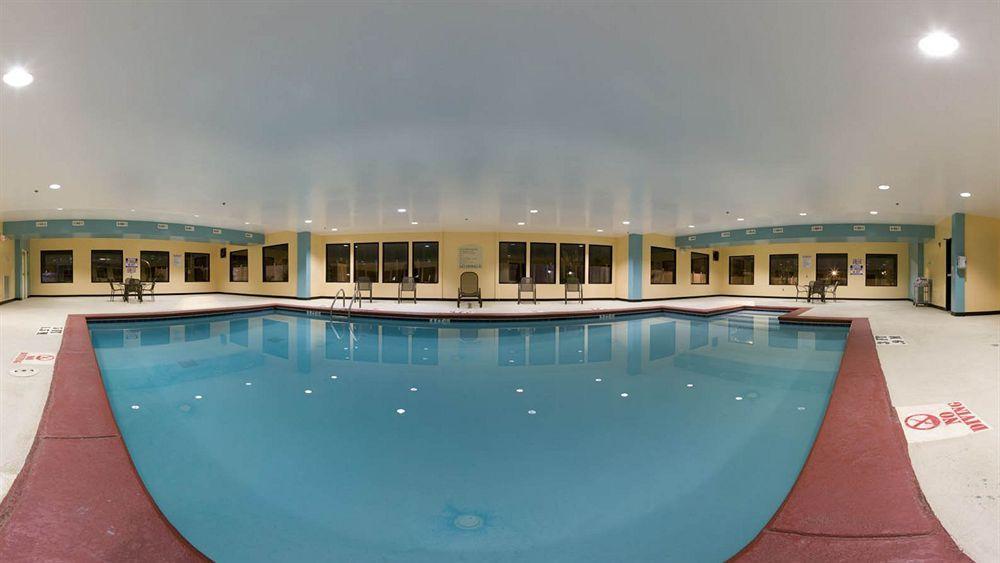ฮอลิเดย์ อินน์ เอ็กซ์เพรส แอนด์ สวีท ซิลาคูก้า Sylacauga ภายนอก รูปภาพ